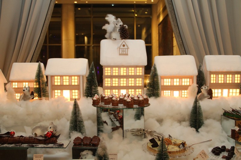 Christmas Night at Cascade Lounge